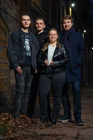 Bild vergrößern: Die Band DorfEcho