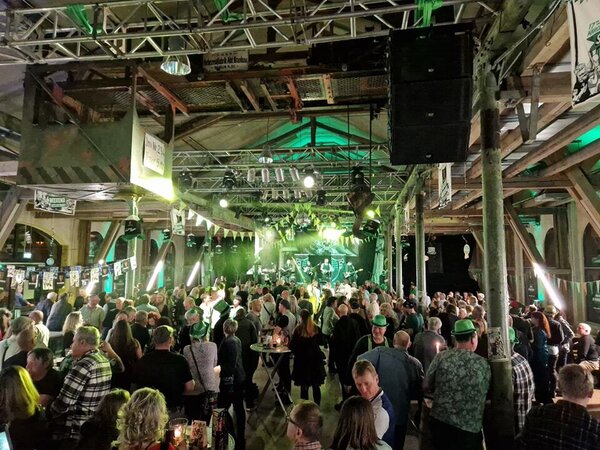 Gro&szlig;e Irish Folk Party zum irischen Nationalfeiertag