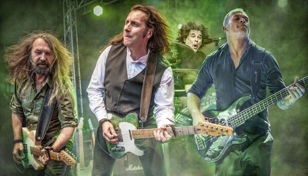 Die Band Quotime spielt im Aschersleber Museumshof.