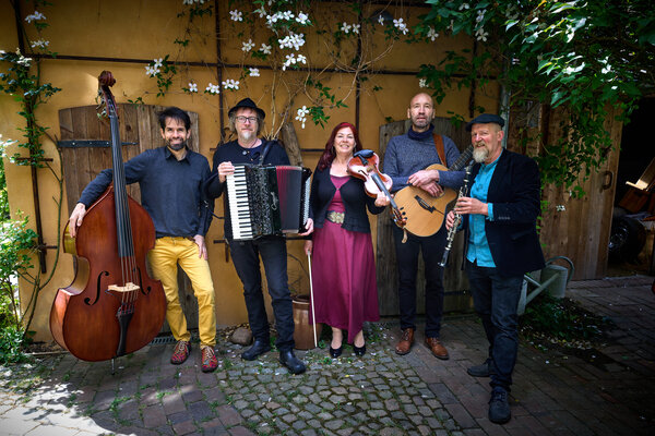 Bild vergr&ouml;&szlig;ern: Konzert mit der Band "Foyal"