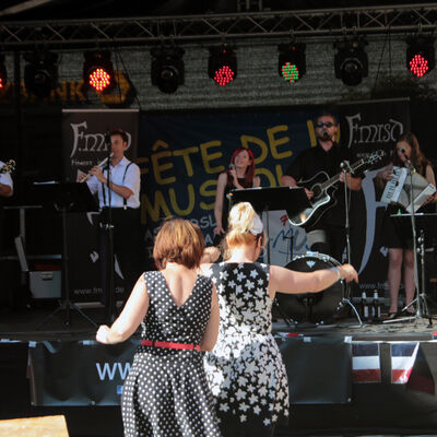 Bild vergrößern: Irish Folk mit der Band F.misd bei der Fte de la musique Aschersleben