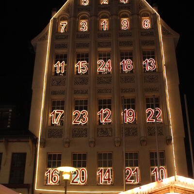 Bild vergrößern: Aschersleber Weihnachtsmarkt