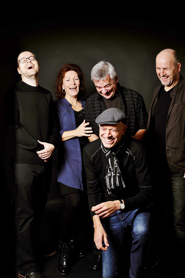 Bild vergrößern: Folk-Band "Black Eye"
