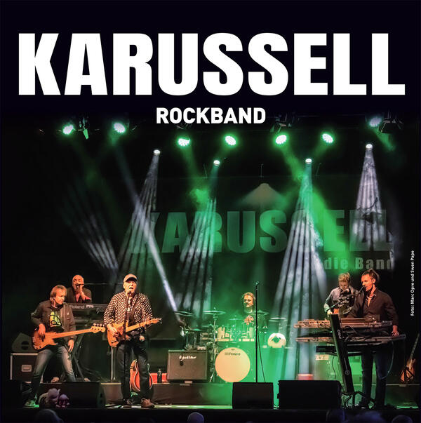 Bild vergrößern: Die Rockband "Karussell" spielt in der Stephanikirche.