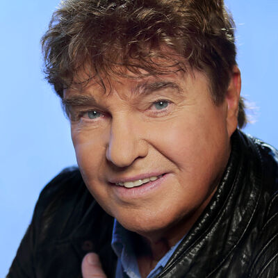 FRank Schöbel lädt zum Weihnachtskonzert in das Bestehornhaus ein.